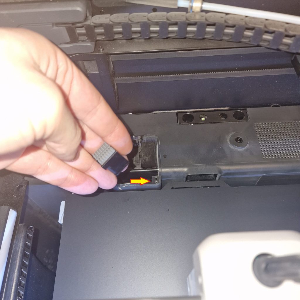 Silikonabstreifer einstecken